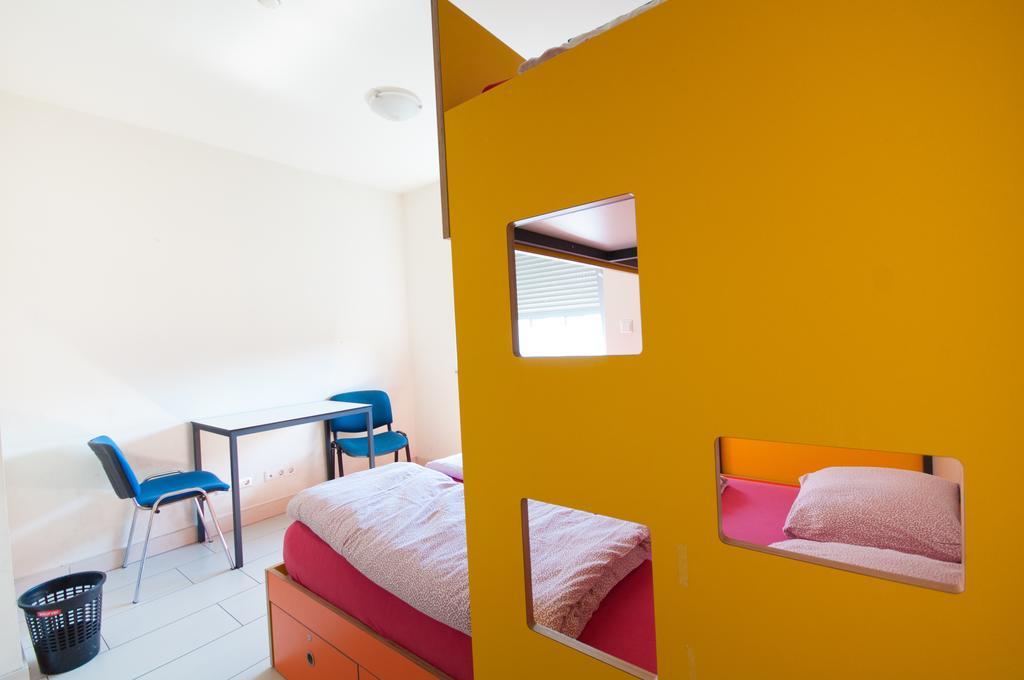 Simbol Rooms With Free Private Parking Ljubljana Ruang foto
