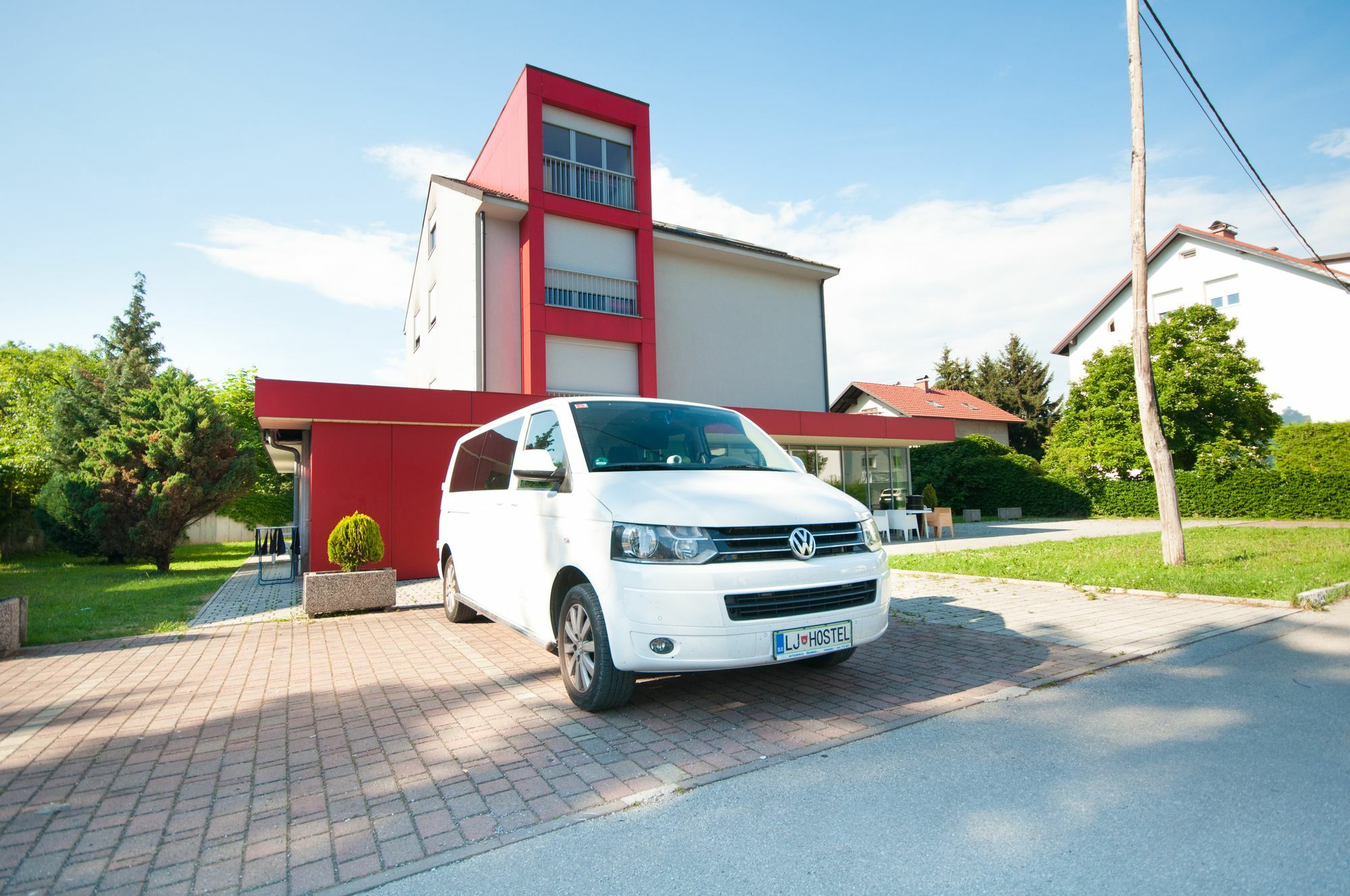 Simbol Rooms With Free Private Parking Ljubljana Bagian luar foto