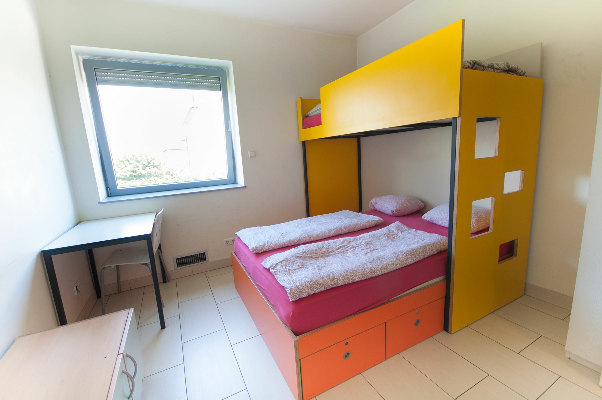 Simbol Rooms With Free Private Parking Ljubljana Bagian luar foto
