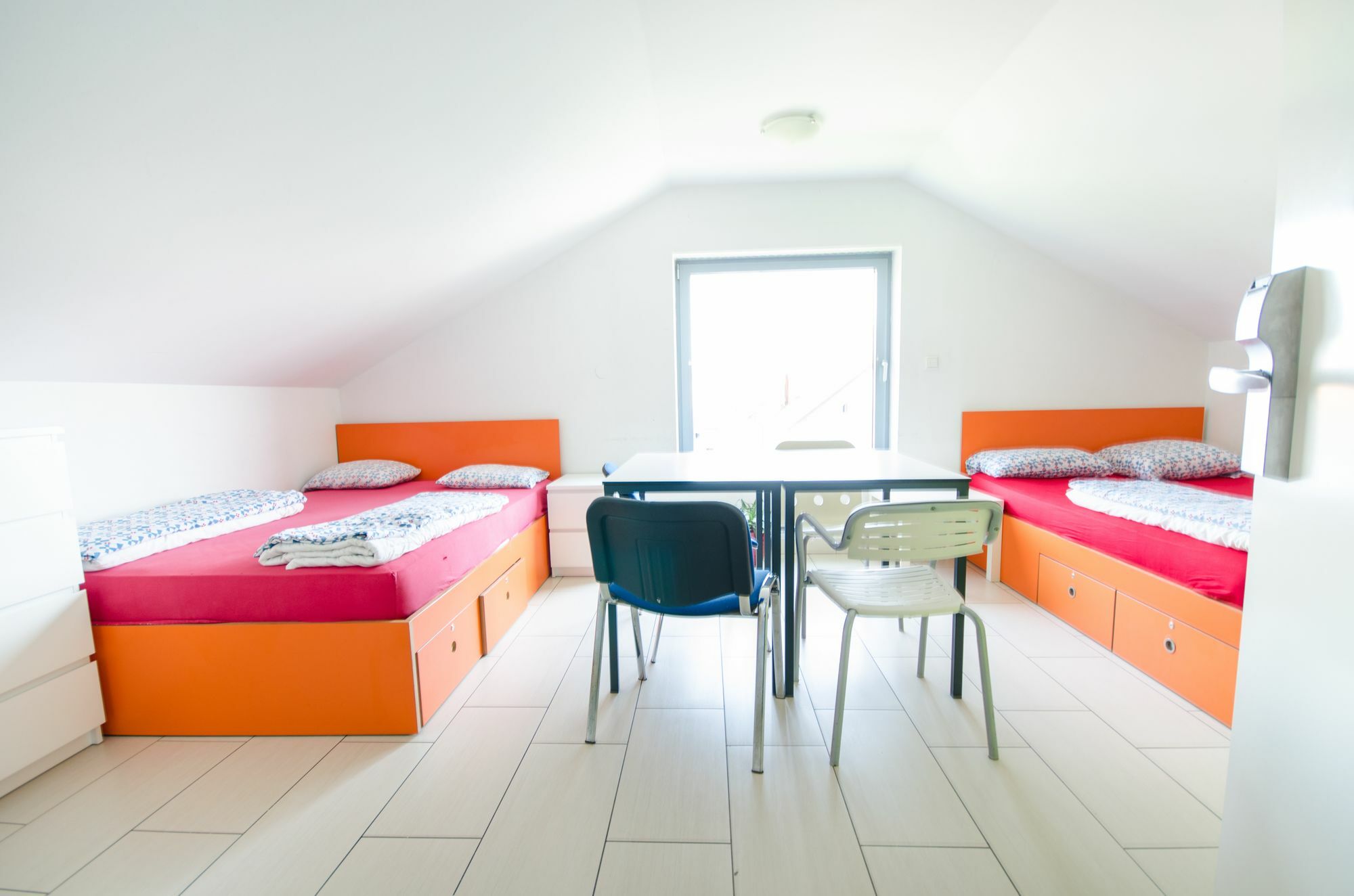 Simbol Rooms With Free Private Parking Ljubljana Bagian luar foto