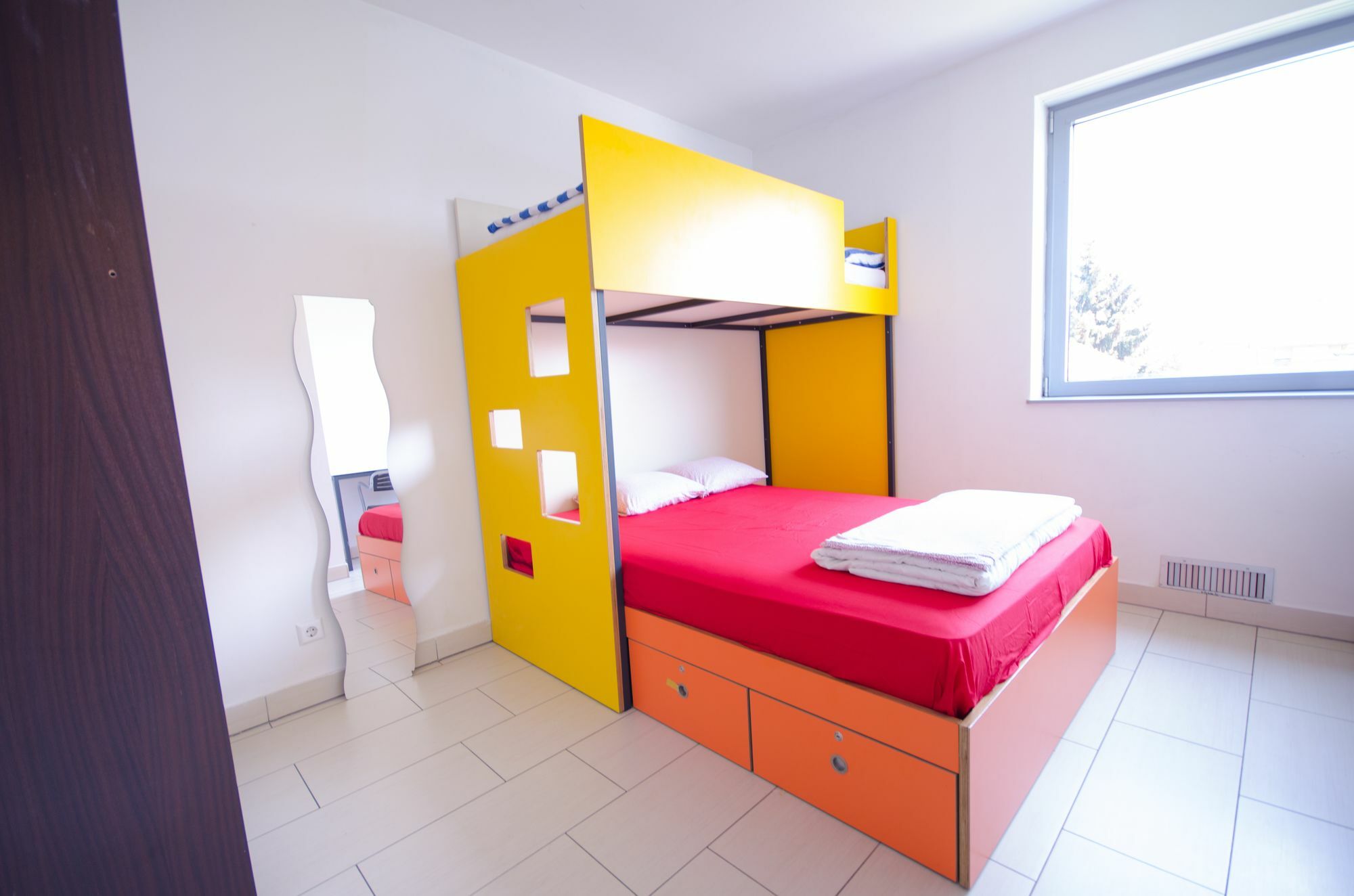 Simbol Rooms With Free Private Parking Ljubljana Bagian luar foto