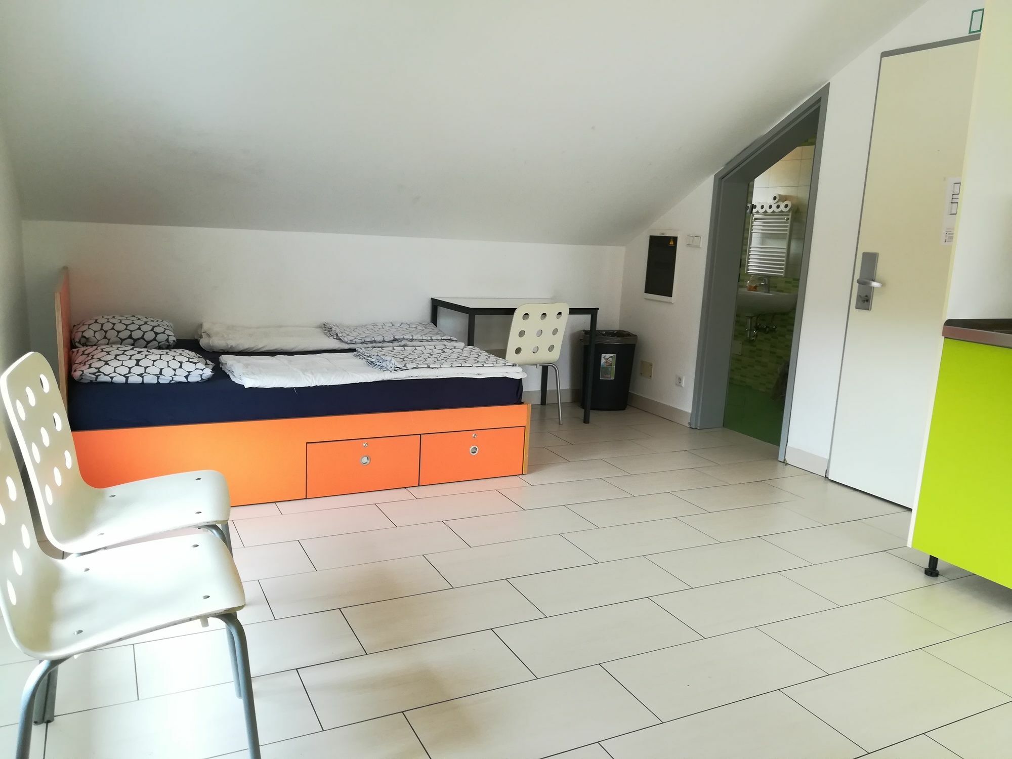 Simbol Rooms With Free Private Parking Ljubljana Bagian luar foto