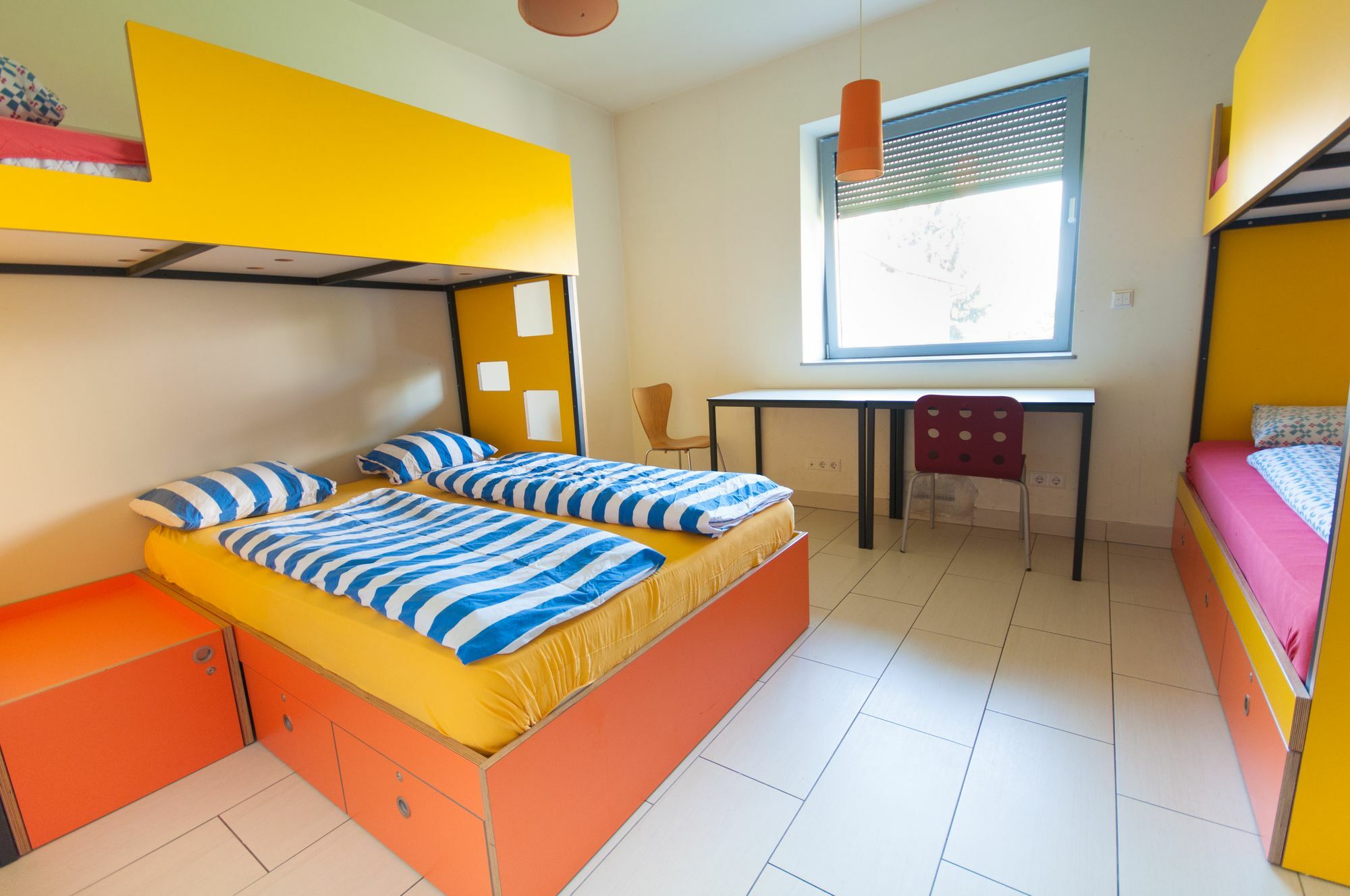 Simbol Rooms With Free Private Parking Ljubljana Bagian luar foto