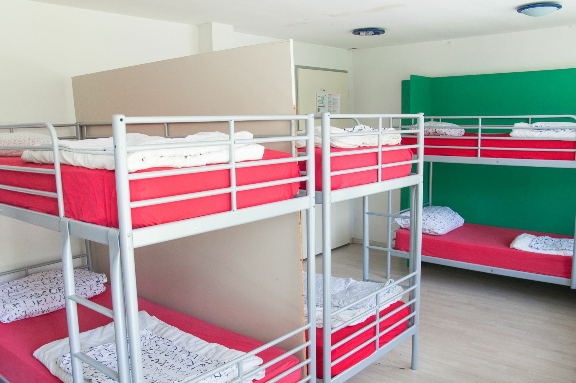 Simbol Rooms With Free Private Parking Ljubljana Bagian luar foto